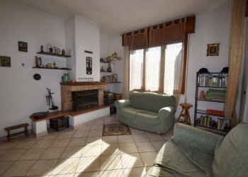 Foto 9 - Casa indipendente VIA DIAZ
 
17, Brebbia - foto 9