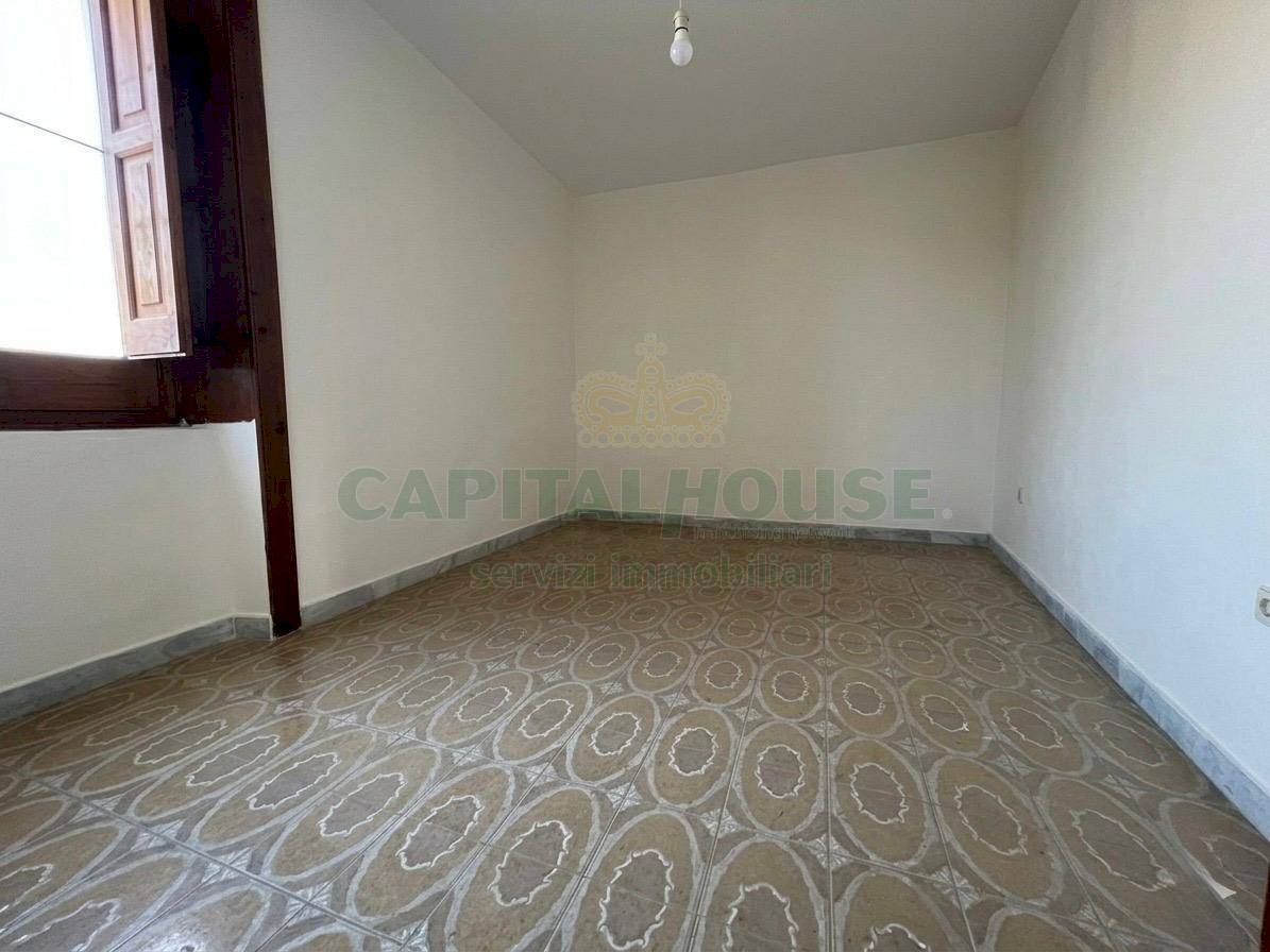 Foto 3 - Stable - Palace piazza girolamo savonarola, Aiello del Sabato - photo 3