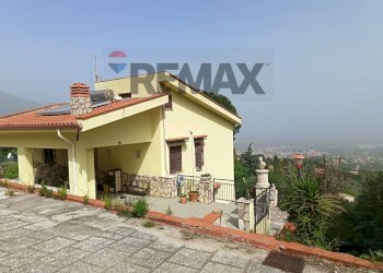 Casa all\'aperto - Villa gran paradiso
 
84, Carini - foto 1