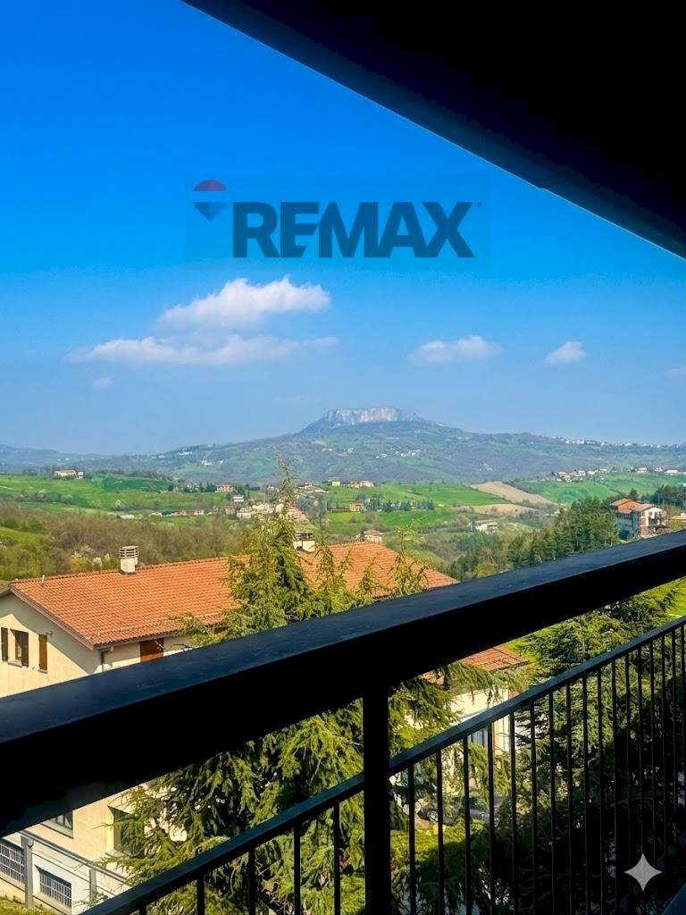 Balcone - Quadrilocale PIAZZA AMENDOLA, Villa Minozzo - foto 1