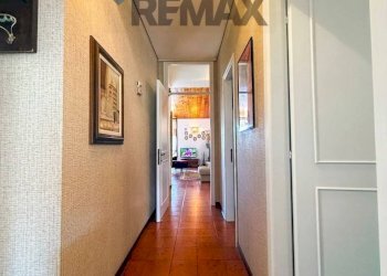 Hall / corridoio - Quadrilocale PIAZZA AMENDOLA, Villa Minozzo - foto 13