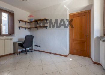 Ufficio - Trilocale Via Pascoli
 
18, Gallarate - foto 15