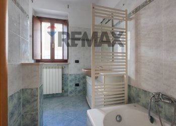 Bagno - Trilocale Via Pascoli
 
18, Gallarate - foto 17