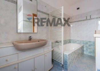 Bagno - Trilocale Via Pascoli
 
18, Gallarate - foto 19