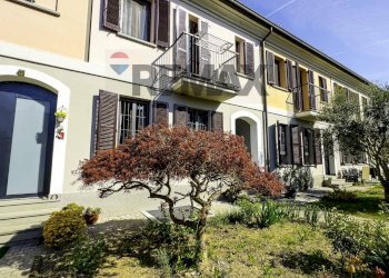 Casa all\'aperto - Villa a Schiera Via Fratelli di dio
 
6, Mediglia - foto 1