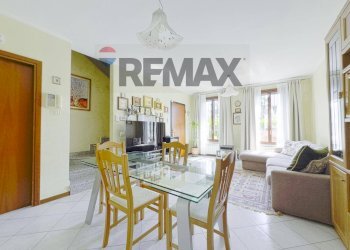 Sala da pranzo - Villa a Schiera Via Fratelli di dio
 
6, Mediglia - foto 12