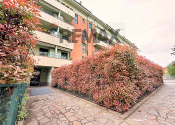 Edificio all\'aperto - Trilocale via Nicolò Copernico
 
6, Pero - foto 1