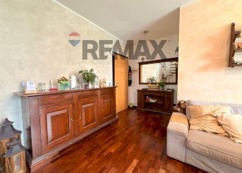 Soggiorno - Trilocale via Nicolò Copernico
 
6, Pero - foto 3