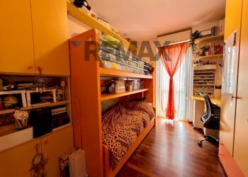 Camera / camera da letto - Trilocale via Nicolò Copernico
 
6, Pero - foto 21