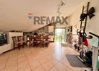 Palestra - Trilocale via Nicolò Copernico
 
6, Pero - foto 26