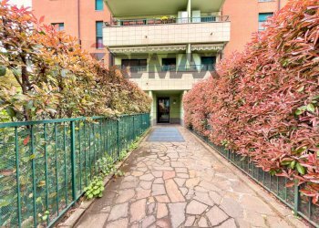 Edificio all\'aperto - Trilocale via Nicolò Copernico
 
6, Pero - foto 38