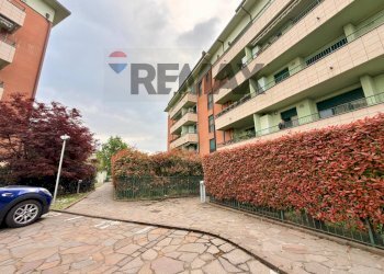 Edificio all\'aperto - Trilocale via Nicolò Copernico
 
6, Pero - foto 39