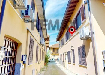 Edificio all\'aperto - Bilocale via Giuseppe Garibaldi
 
23, Casorate Primo - foto 3