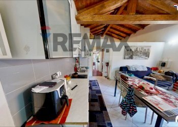 Sala da pranzo - Bilocale via Giuseppe Garibaldi
 
23, Casorate Primo - foto 4