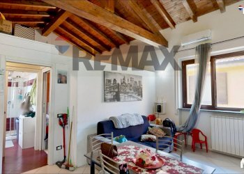 Soggiorno - Bilocale via Giuseppe Garibaldi
 
23, Casorate Primo - foto 5