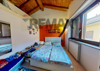 Camera / camera da letto - Bilocale via Giuseppe Garibaldi
 
23, Casorate Primo - foto 12