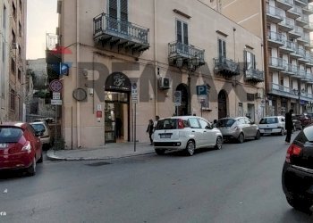 Edificio all\'aperto - Bar Tavola Calda - Fredda piazza francesco crispi
 
22, Termini Imerese - foto 25