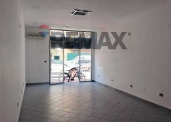 Stanza vuota - Negozio via santuario di Cruillas
 
23, Palermo - foto 2