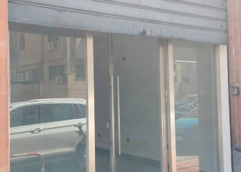 Edificio all\'aperto - Negozio via santuario di Cruillas
 
23, Palermo - foto 4