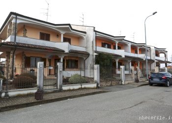 Casa all\'aperto - Villa a Schiera via podgora
 
20, Santhià - foto 1
