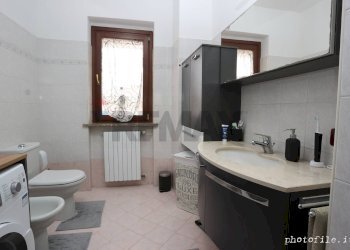 Bagno - Villa a Schiera via podgora
 
20, Santhià - foto 12