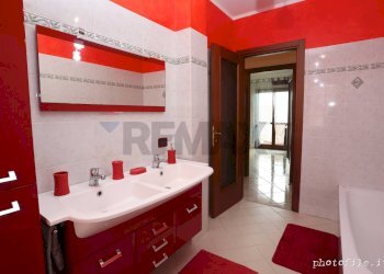 Bagno - Villa a Schiera via podgora
 
20, Santhià - foto 41