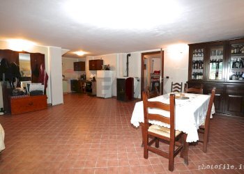 Sala da pranzo - Villa a Schiera via podgora
 
20, Santhià - foto 65