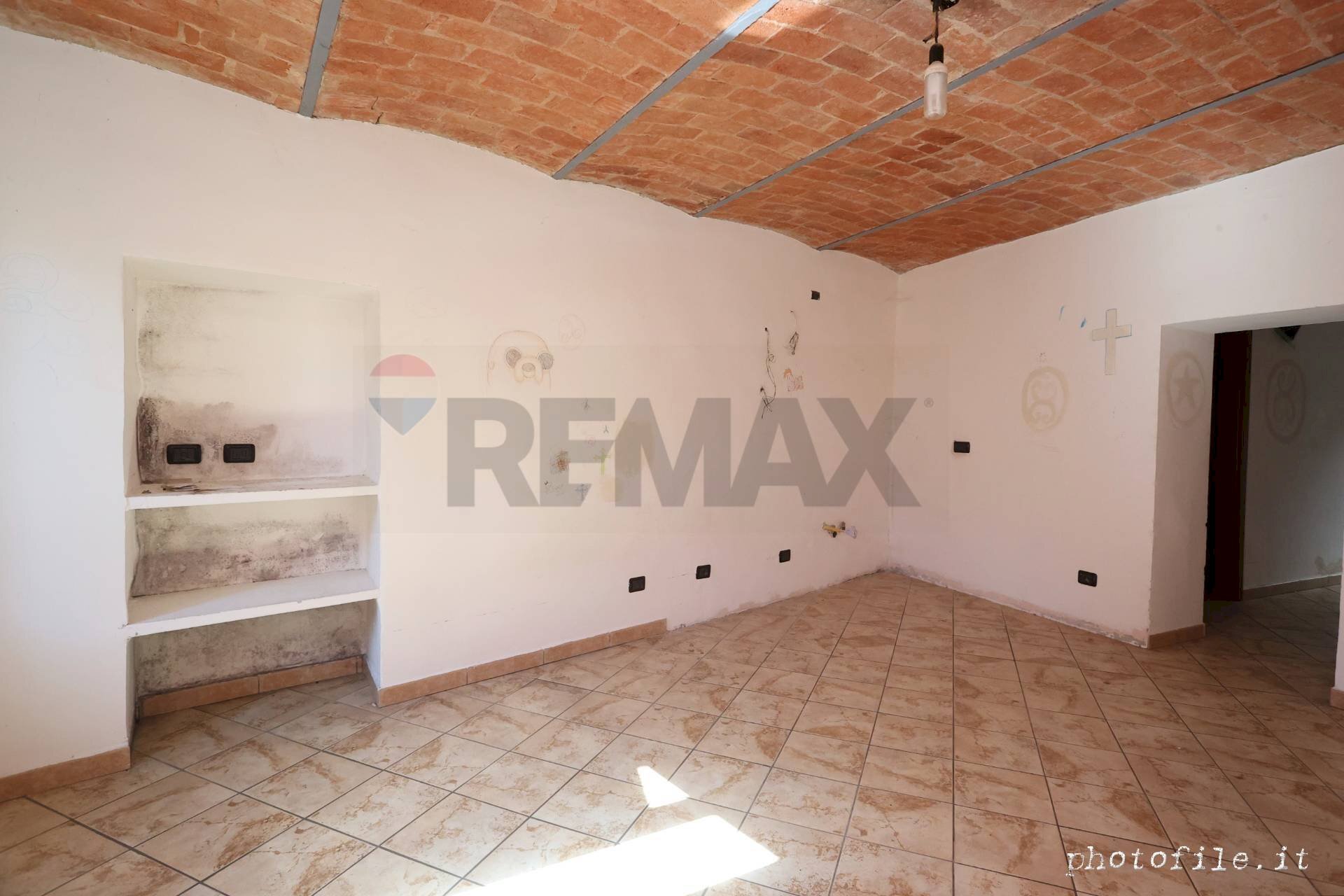 Stanza vuota - Casa semi indipendente Via Notaio Landorno
 
10, Palazzo Canavese - foto 2