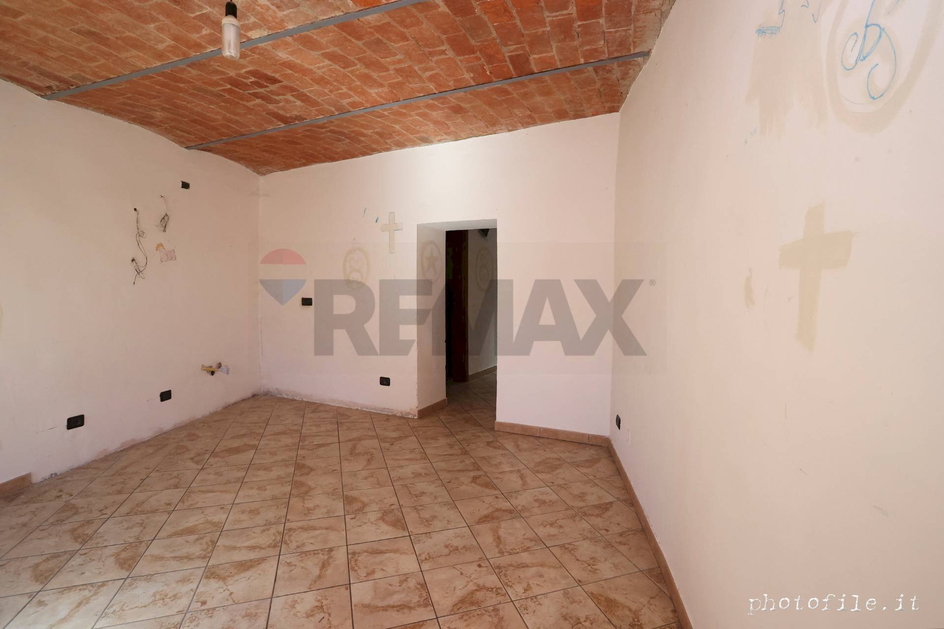 Stanza vuota - Casa semi indipendente Via Notaio Landorno
 
10, Palazzo Canavese - foto 3