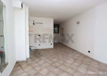 Stanza vuota - Casa semi indipendente Via Notaio Landorno
 
10, Palazzo Canavese - foto 13