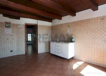 Stanza vuota - Casa semi indipendente Via Notaio Landorno
 
10, Palazzo Canavese - foto 22