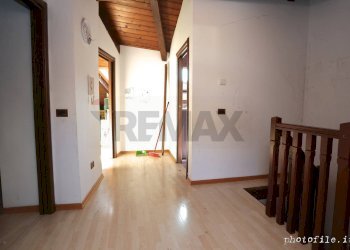 Hall / corridoio - Casa semi indipendente Via Notaio Landorno
 
10, Palazzo Canavese - foto 34