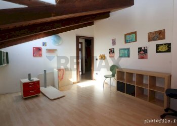 Soggiorno - Casa semi indipendente Via Notaio Landorno
 
10, Palazzo Canavese - foto 41