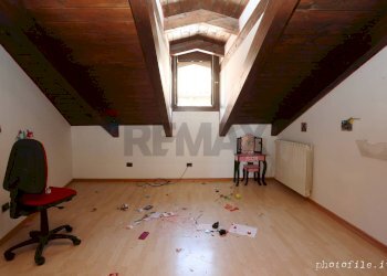 Camera / camera da letto - Casa semi indipendente Via Notaio Landorno
 
10, Palazzo Canavese - foto 43