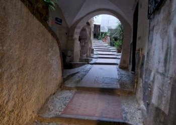 Ricezione / Lobby - Three-room apartment Via palmari
 
6, Sanremo - photo 9