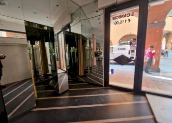 Interno non residenziale - Negozio via de' Falegnami, 7, Bologna (zona Centro Storico) - foto 27