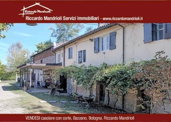 Facciata - Casa indipendente via Moretto Scuole, Valsamoggia (zona San Lazzaro) - foto 1
