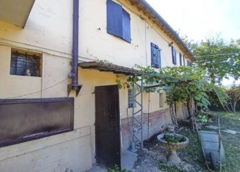 Patio esterno - Independent house via Moretto Scuole, Valsamoggia (neighborhood San Lazzaro) - photo 19