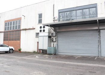 Facciata - Capannone via dei Lapidari, Bologna (zona Corticella) - foto 46