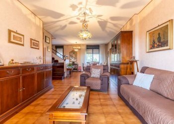 Salone - Quadrilocale via Busto Arsizio, 15, Roma - foto 13