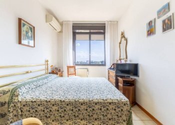 Camera da letto - Quadrilocale via Busto Arsizio, 15, Roma - foto 15