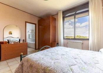 Camera da letto - Quadrilocale via Busto Arsizio, 15, Roma - foto 20