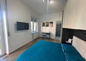 Camera da letto - Trilocale via Nino Locarno, 66, Samarate - foto 12
