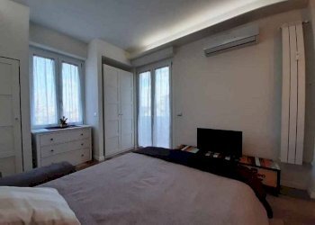 Camera da letto - Loft via Pianezza, 6, Torino (zona San Donato) - foto 5