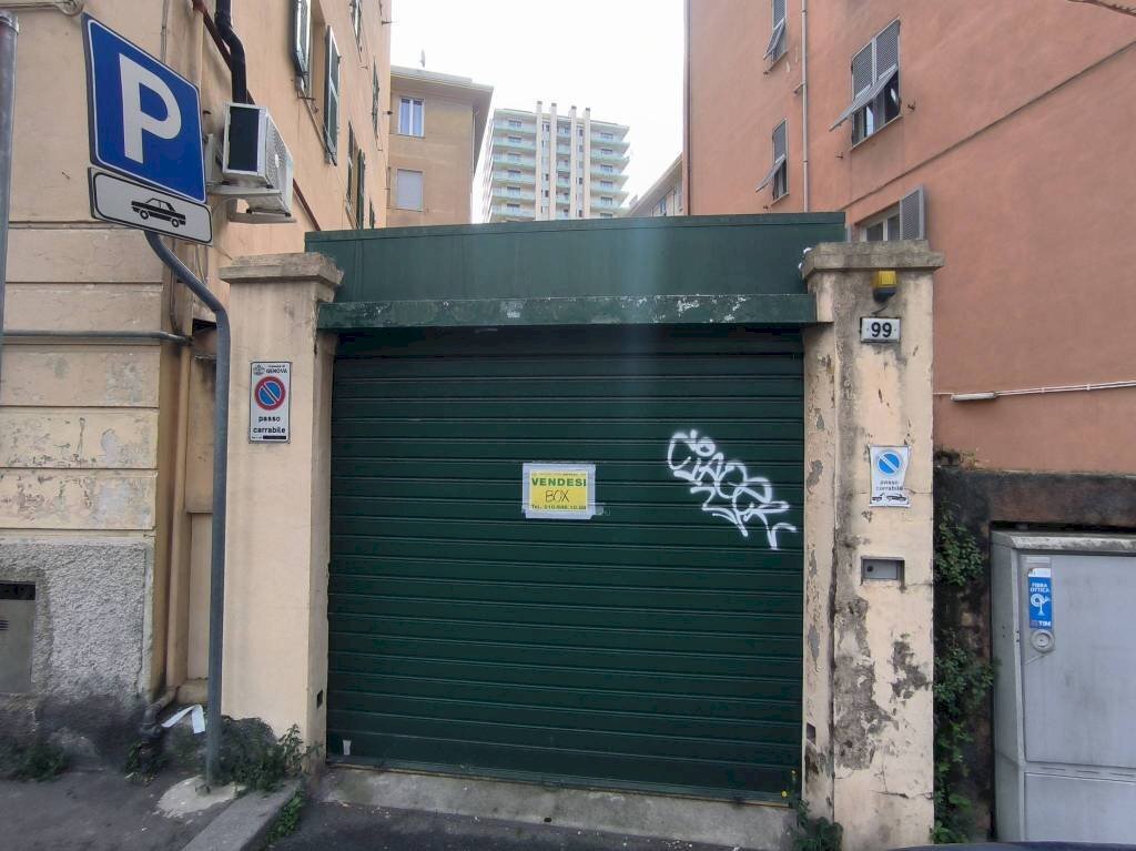 Vista - Box via Giovanni Opisso, Genova (zona Pegli) - foto 1