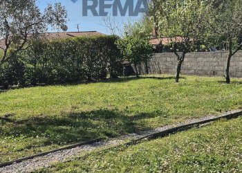 Giardino - Villa via Nuticci
 
SNC, Liberi - foto 60