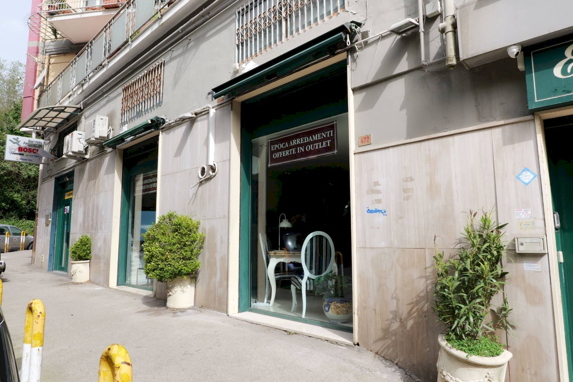 Foto 1 - Attività Commerciale VIA GABRIELE IANNELLI
 
472, Napoli - foto 1