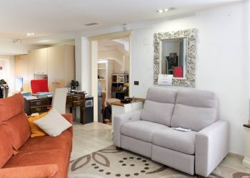 Foto 6 - Commercial Activity VIA GABRIELE IANNELLI
 
472, Napoli - photo 6