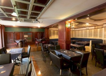 Foto 1 - Commercial Activity via raffaele morghen
 
137, Napoli - photo 1