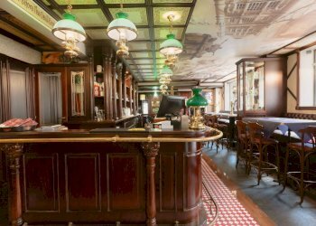 Foto 5 - Commercial Activity via raffaele morghen
 
137, Napoli - photo 5